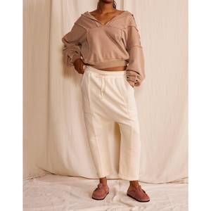 NEW PEOPLE OF LEISURE sundown sweatpants in ecru